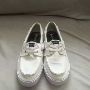 Sperry Men's size US6 or women’s US7.5 White Boat Shoes